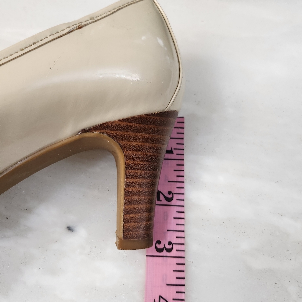 Ralph Lauren  Cream Patent Leather Shoes - Picture 8 of 10